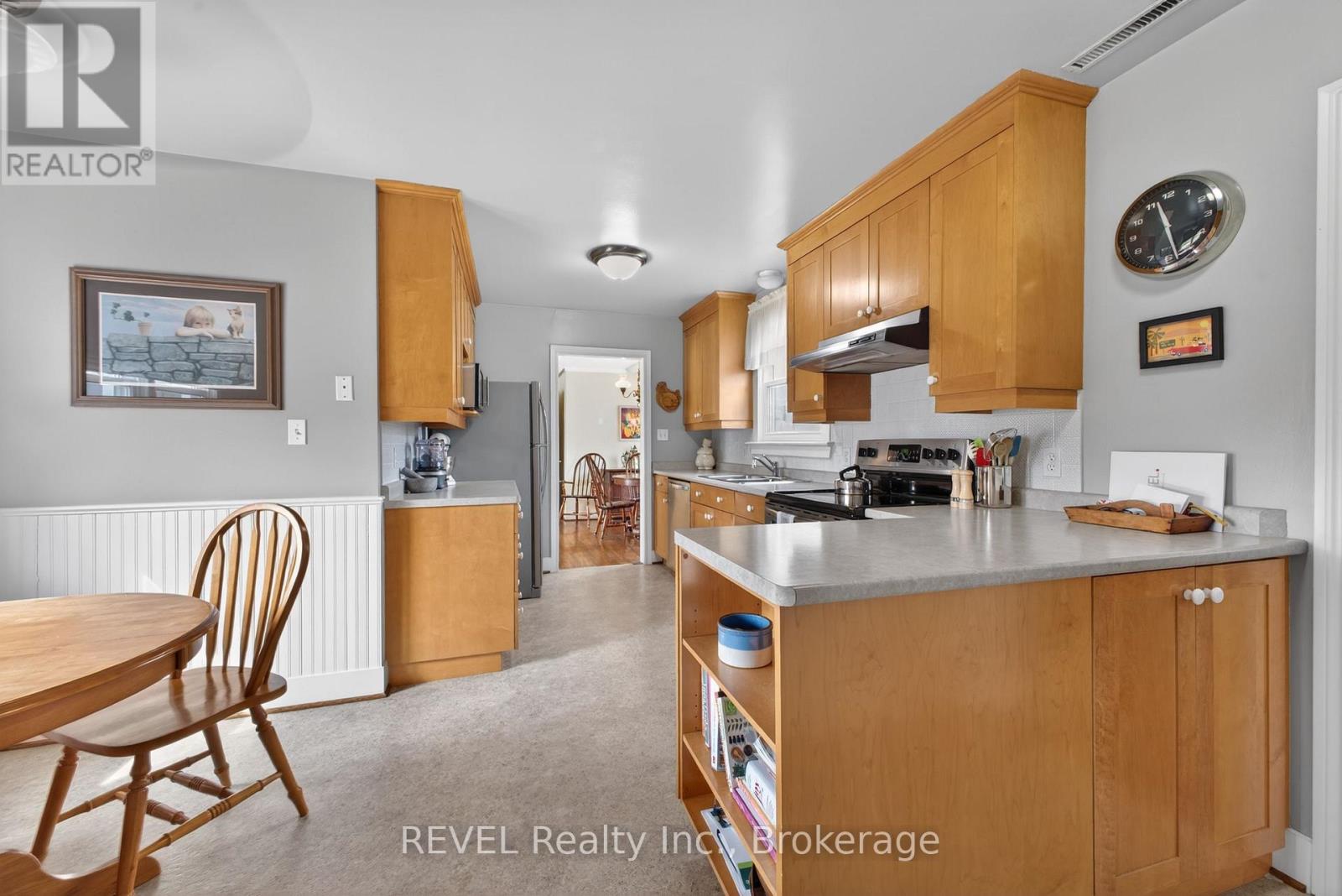 1258 Phillips Street Property Photo 13