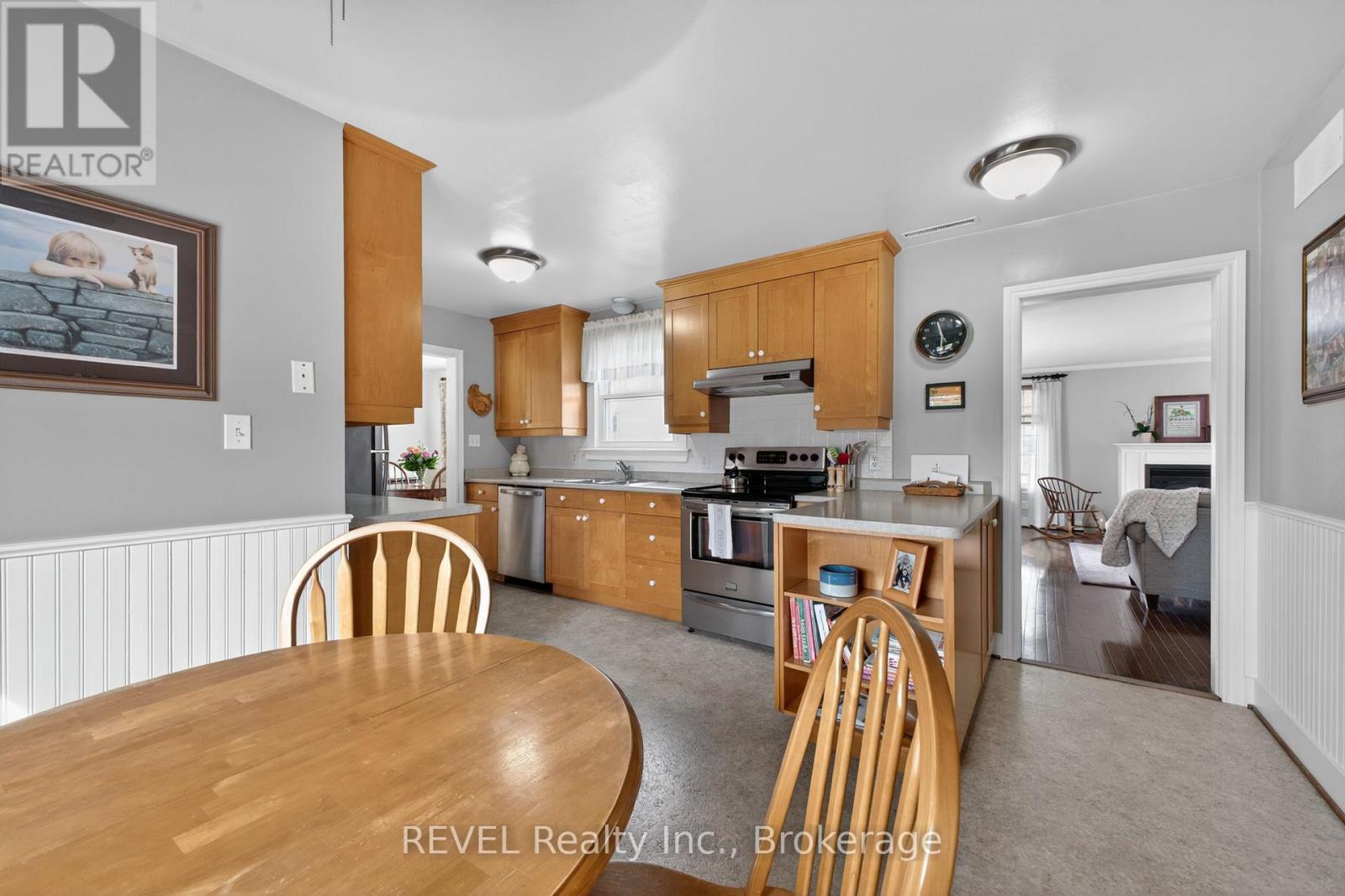 1258 Phillips Street Property Photo 14