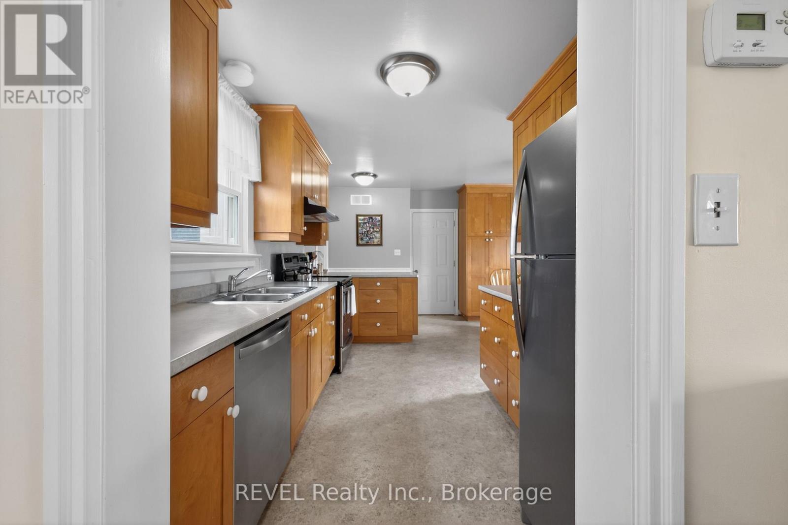 1258 Phillips Street Property Photo 16