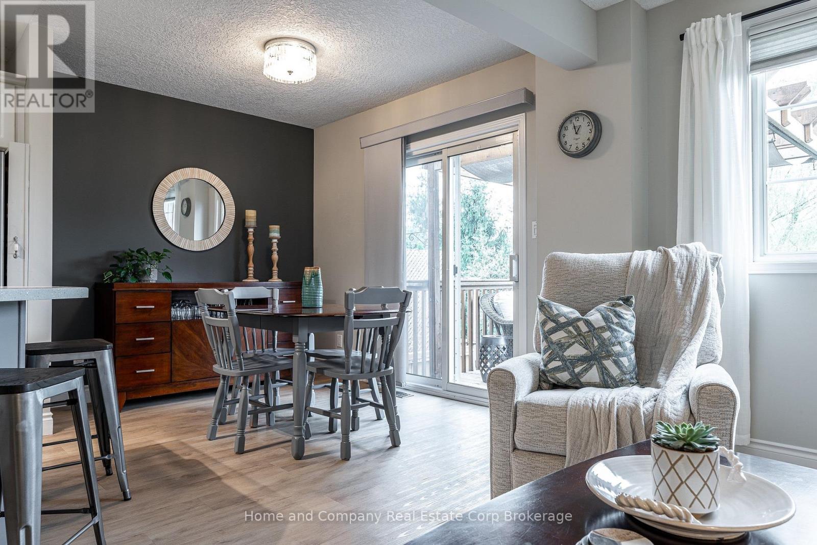 160 Athlone Crescent Property Photo 17