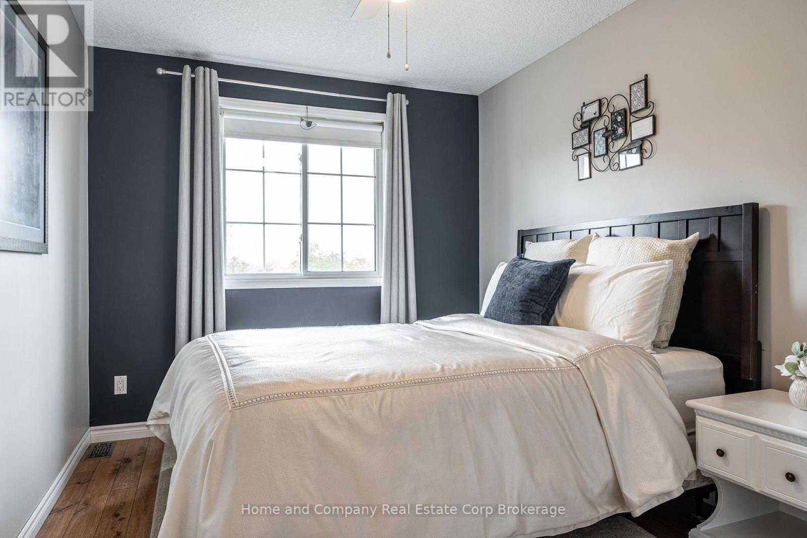 160 Athlone Crescent Property Photo 31