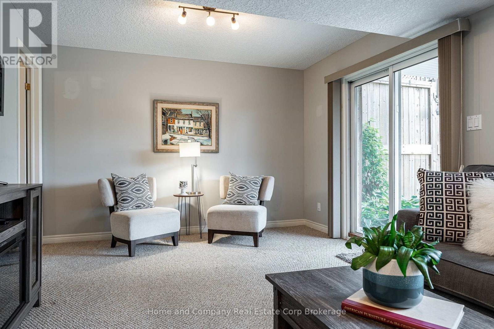 160 Athlone Crescent Property Photo 36