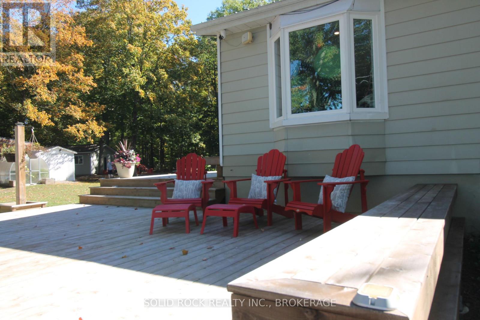 1127 Perry Lane Property Photo 22