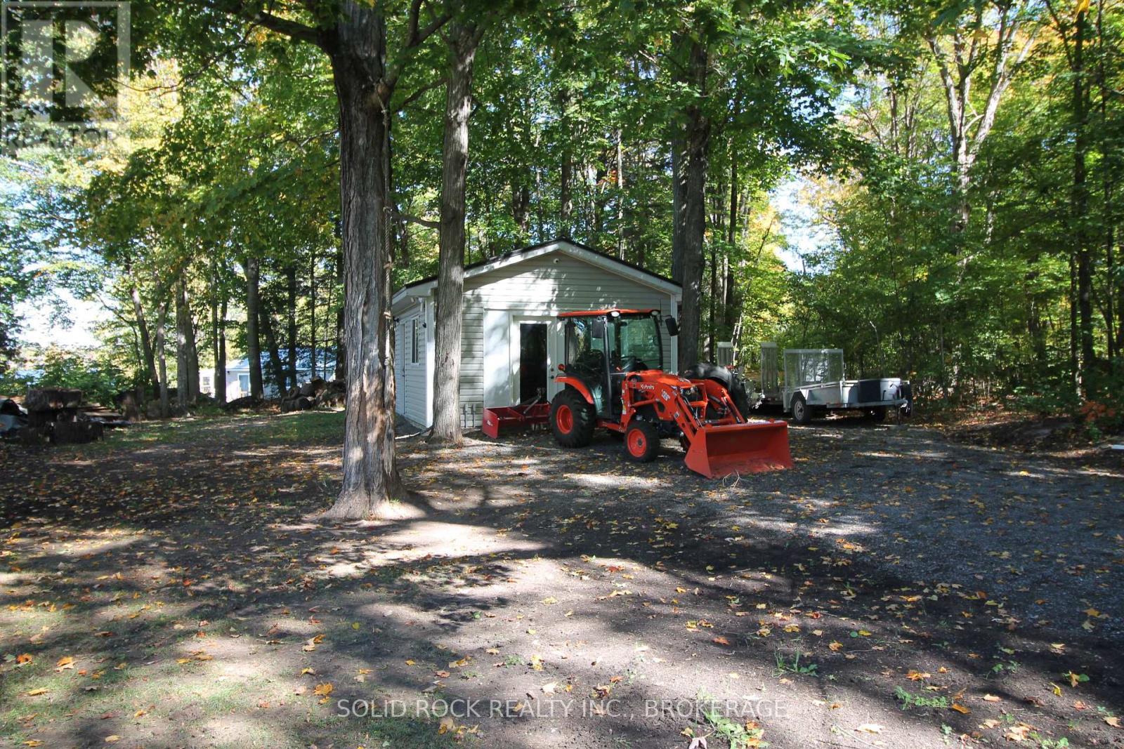 1127 Perry Lane Property Photo 34
