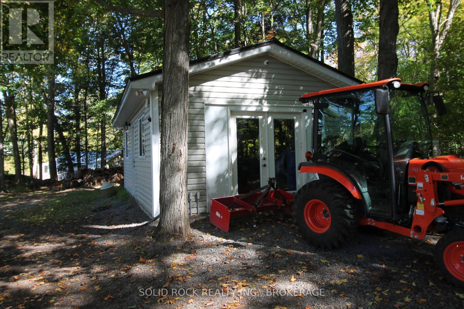 1127 Perry Lane Property Photo 35