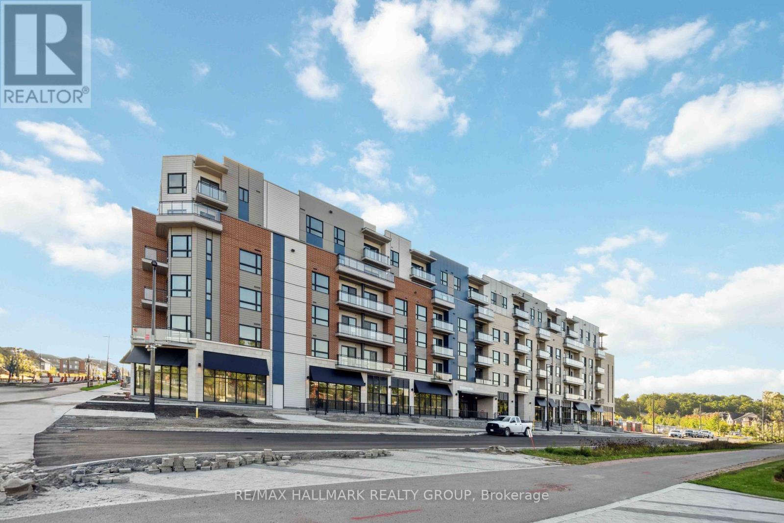 211 - 397 Codds Road Property Photo 2