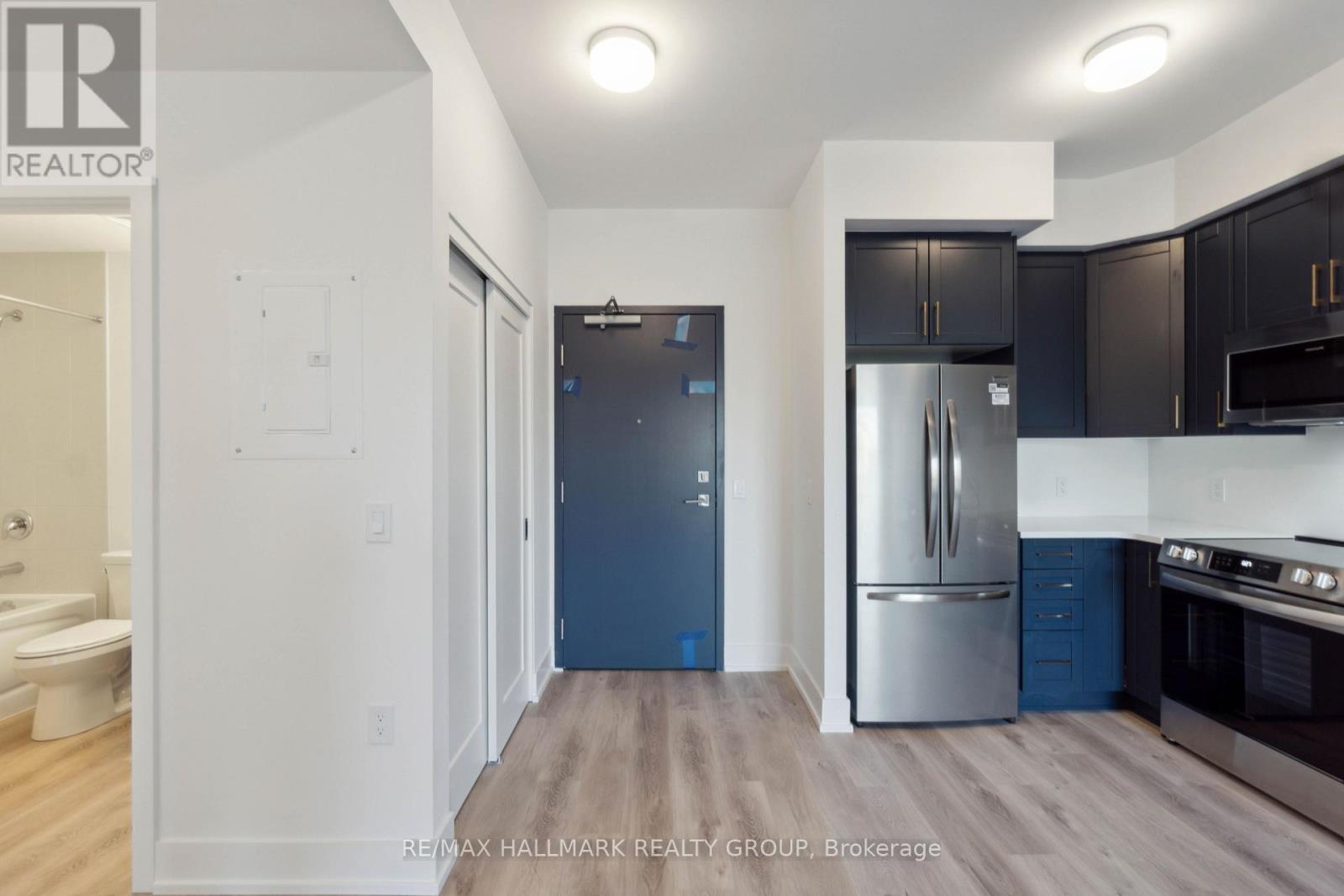 211 - 397 Codds Road Property Photo 7