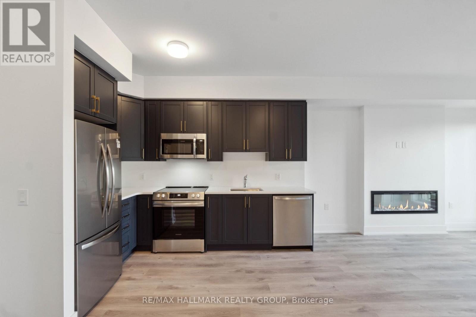 211 - 397 Codds Road Property Photo 9