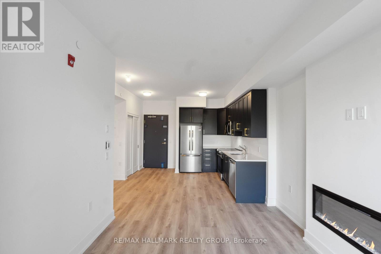 211 - 397 Codds Road Property Photo 17