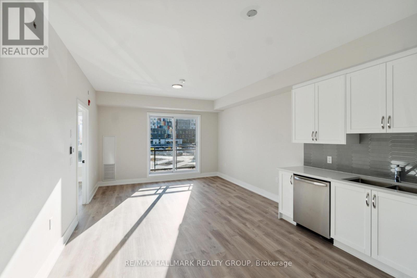 211 - 397 Codds Road Property Photo 33