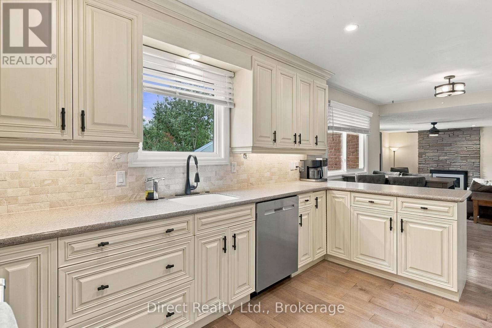 26 Walmsley Place Property Photo 10