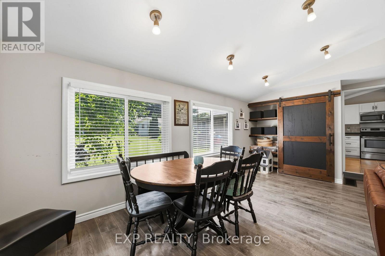 250 Orchard Avenue Property Photo 7