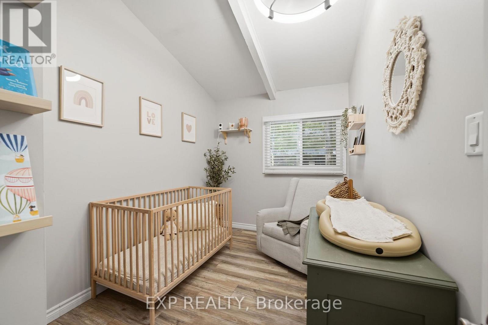 250 Orchard Avenue Property Photo 18