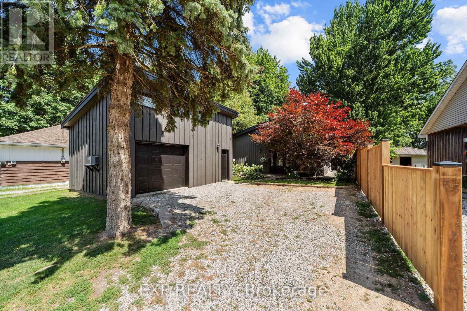 250 Orchard Avenue Property Photo 29