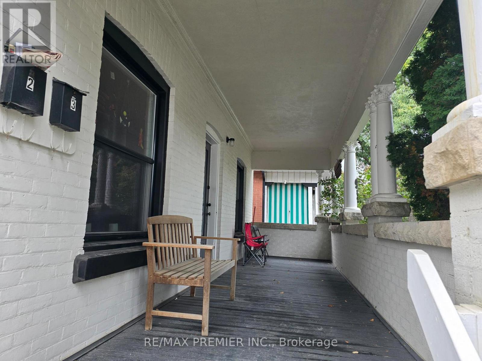 95 Cayuga Street Property Photo 3