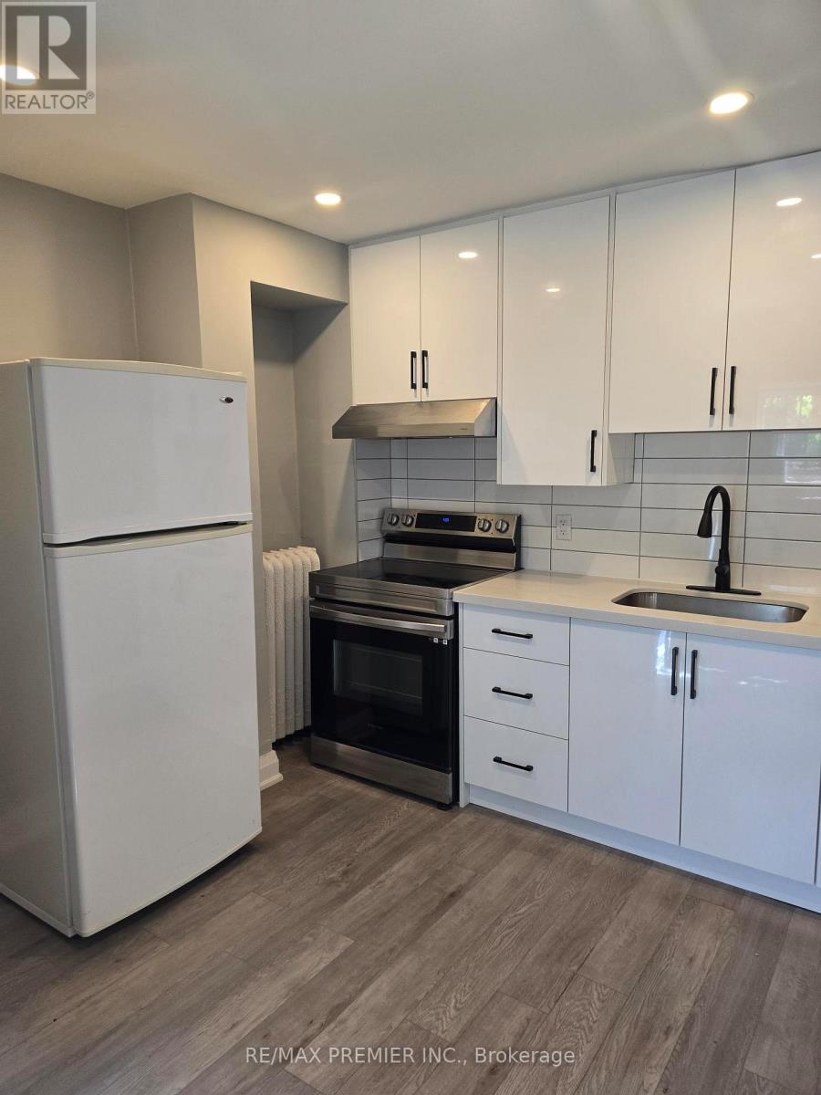 95 Cayuga Street Property Photo 8