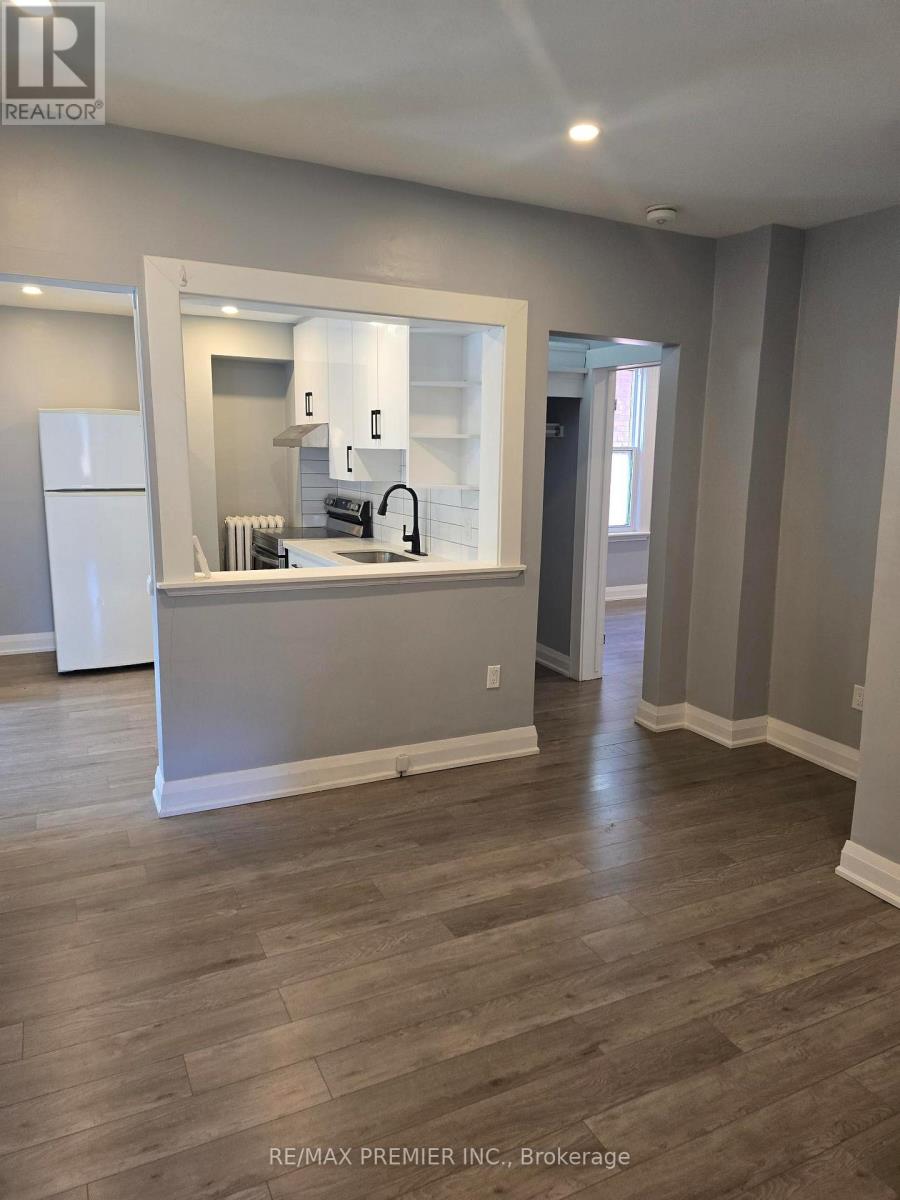 95 Cayuga Street Property Photo 10