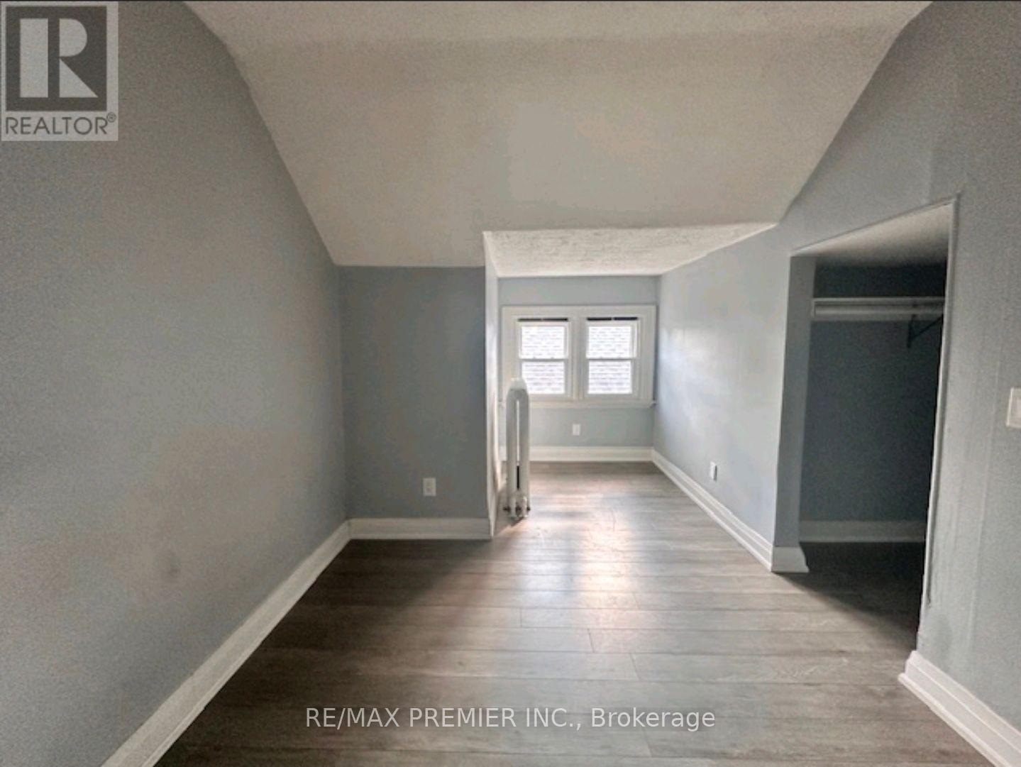 95 Cayuga Street Property Photo 13