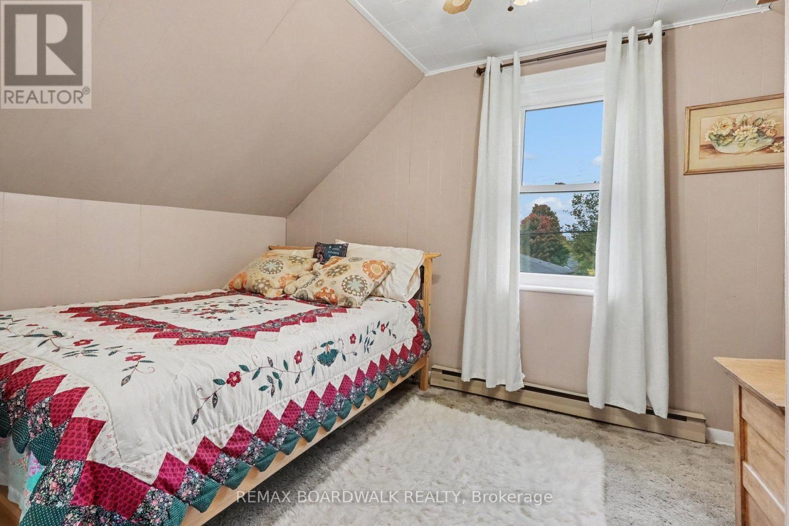 174 Munro Street Property Photo 17
