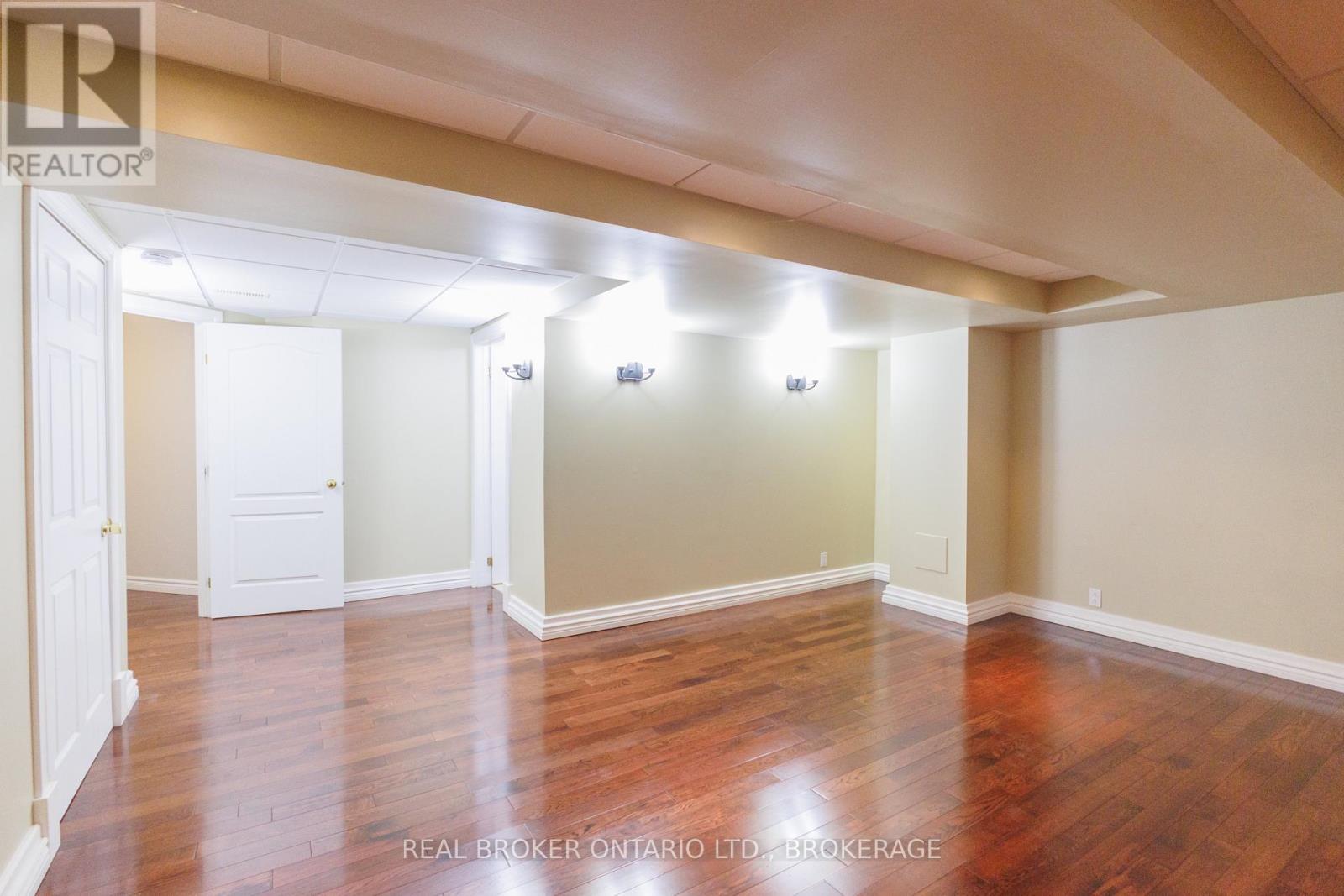 11 Redbridge Crescent Property Photo 44