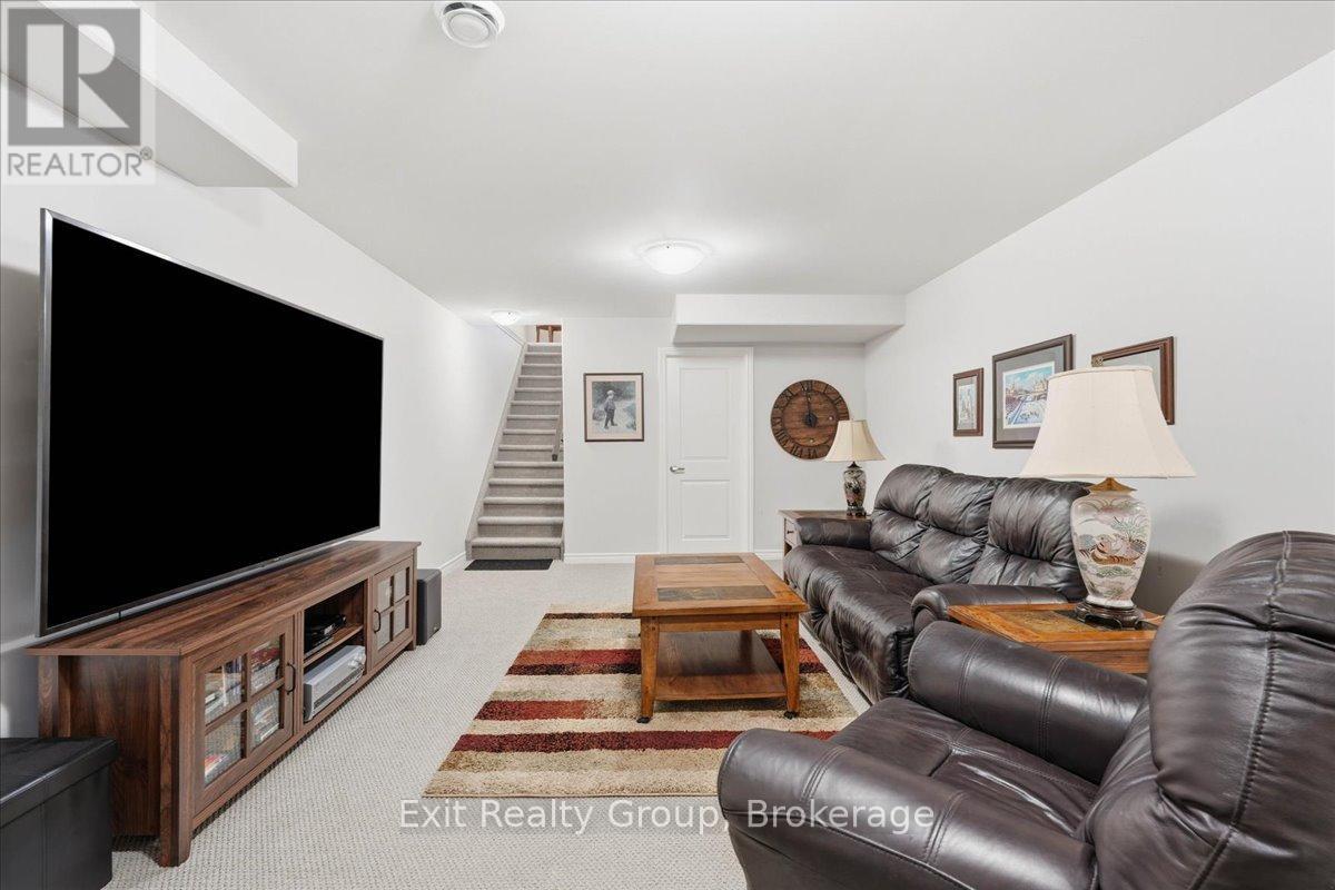 30 Sandhu Crescent Property Photo 15