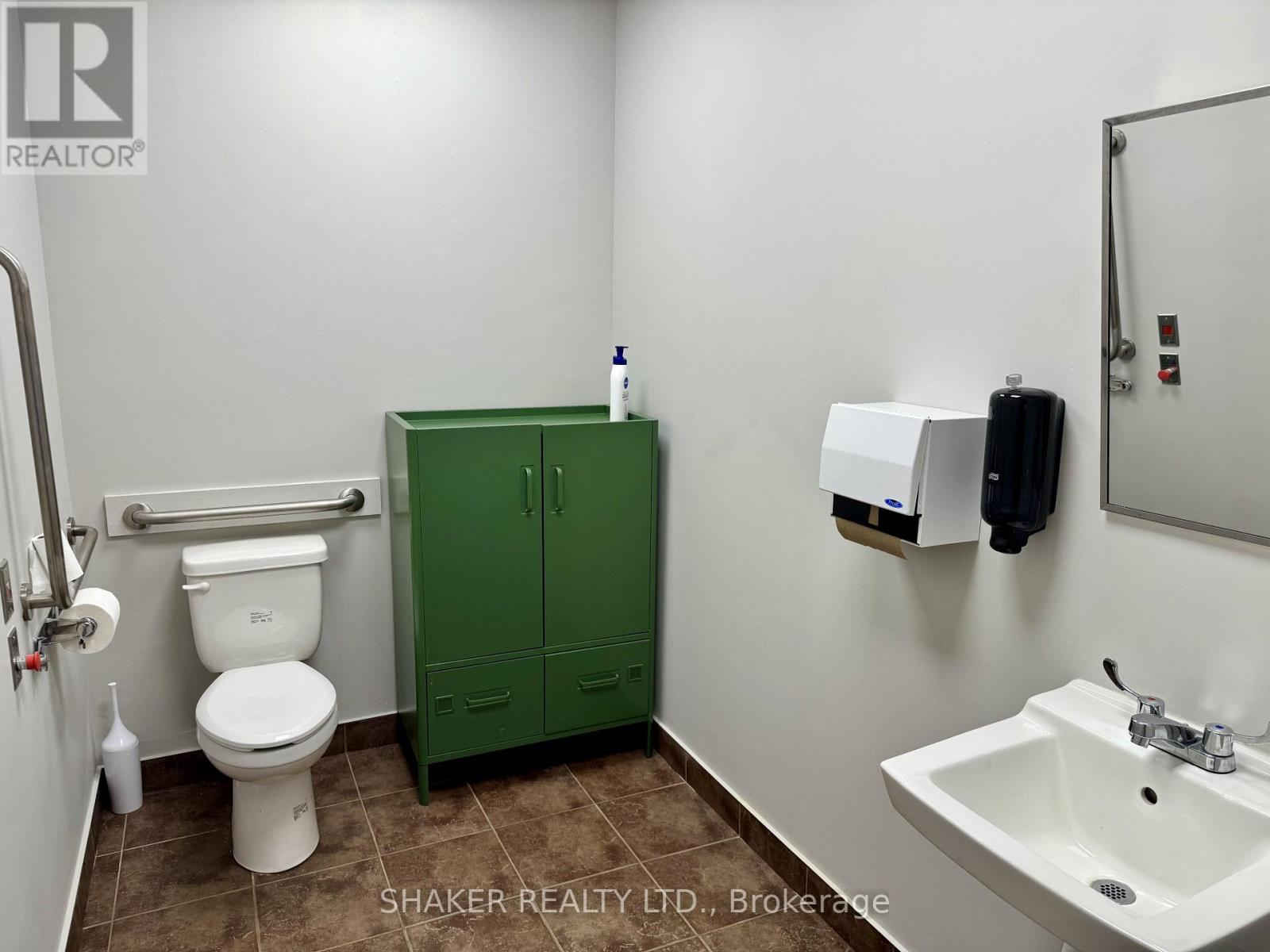 3 - 5360 Canotek Road Property Photo 15