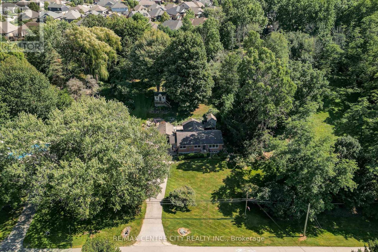 4766 Sunset Road Property Photo 3