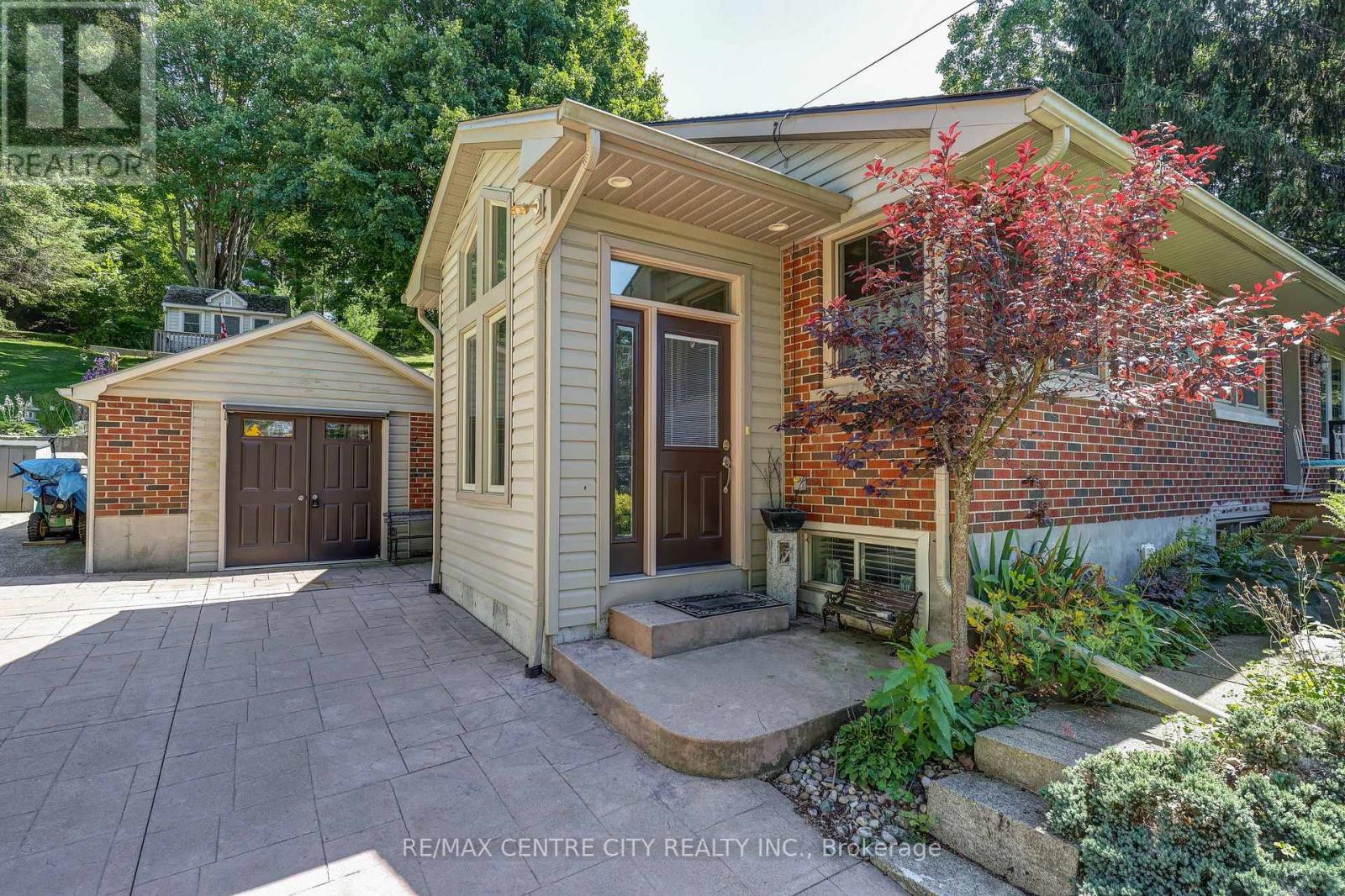 4766 Sunset Road Property Photo 7