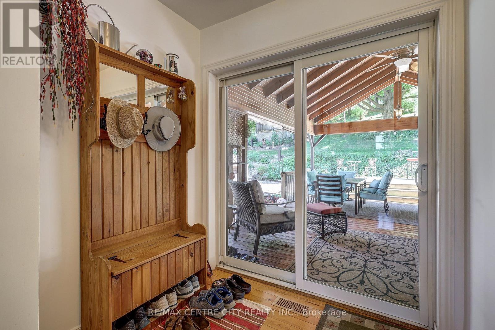 4766 Sunset Road Property Photo 27