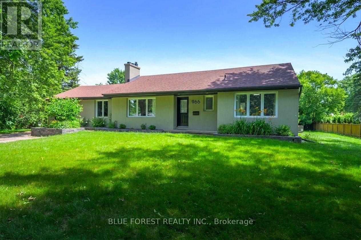 966 Glenbanner Road Property Photo 3