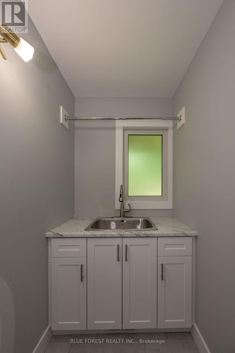966 Glenbanner Road Property Photo 24