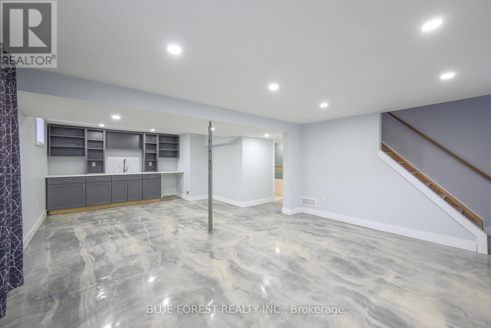 966 Glenbanner Road Property Photo 26