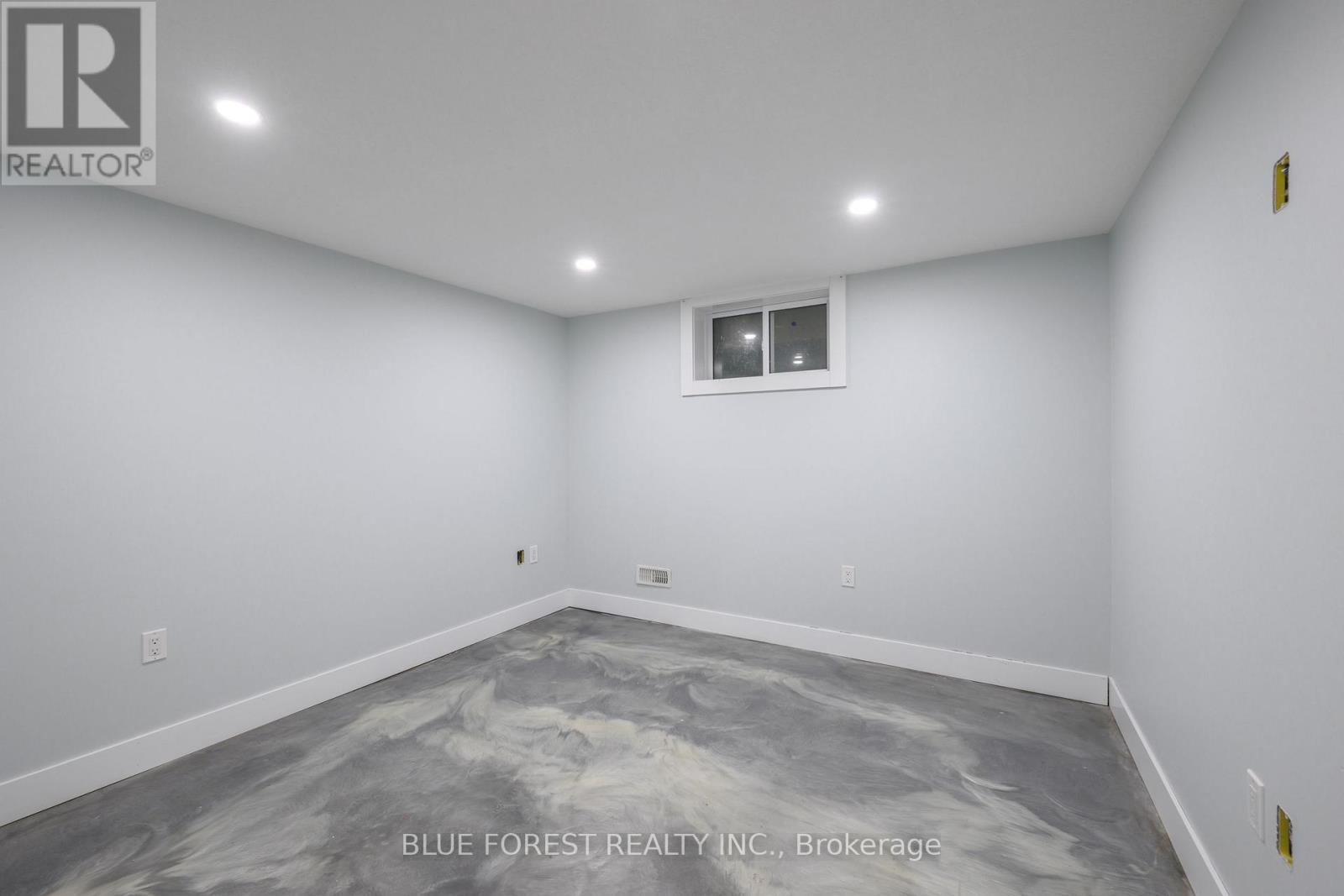 966 Glenbanner Road Property Photo 30