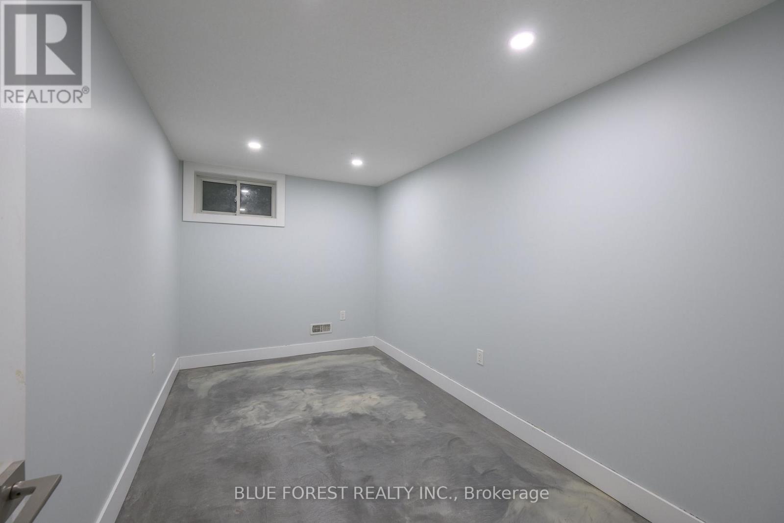 966 Glenbanner Road Property Photo 31