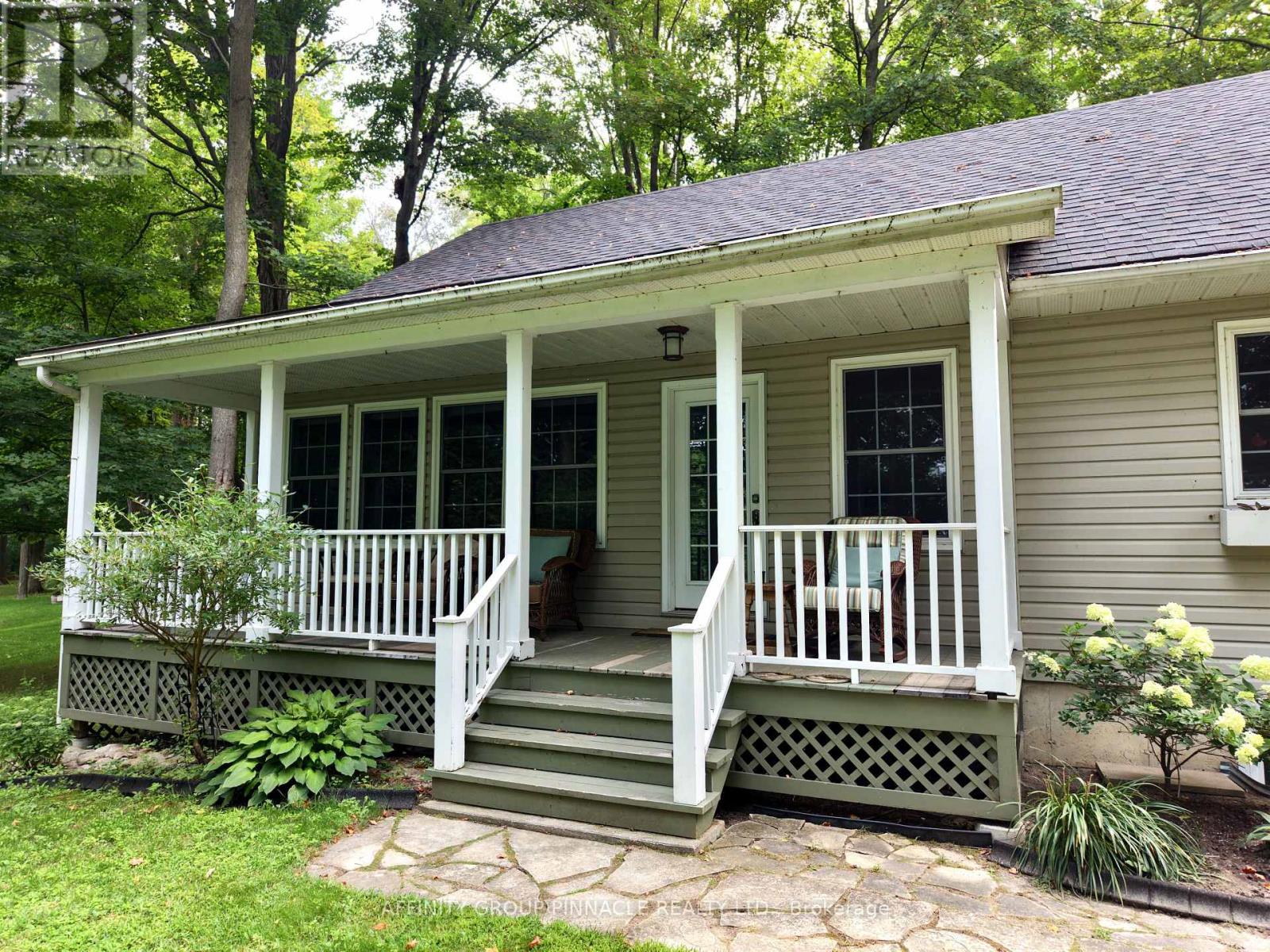 38 Westview Drive Property Photo 2