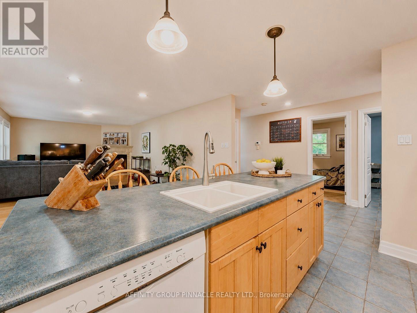 38 Westview Drive Property Photo 14