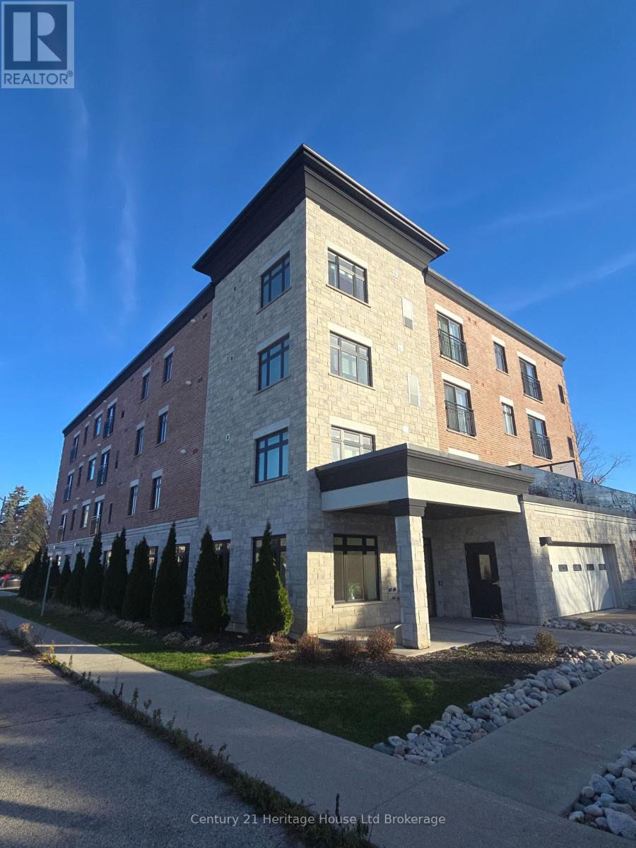 401 - 71 METCALF STREET