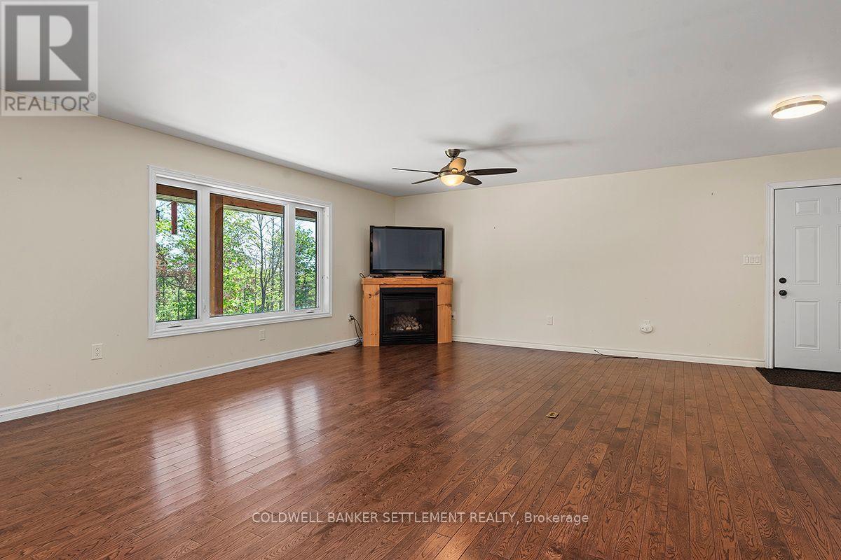 15 Redpath Lane Property Photo 12