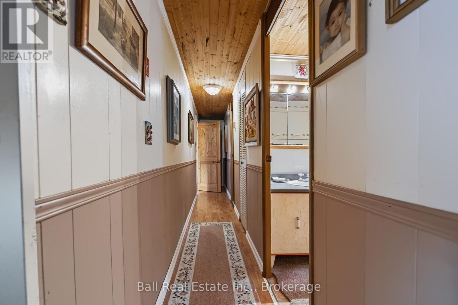 15 Mcgregor Central Drive Property Photo 11