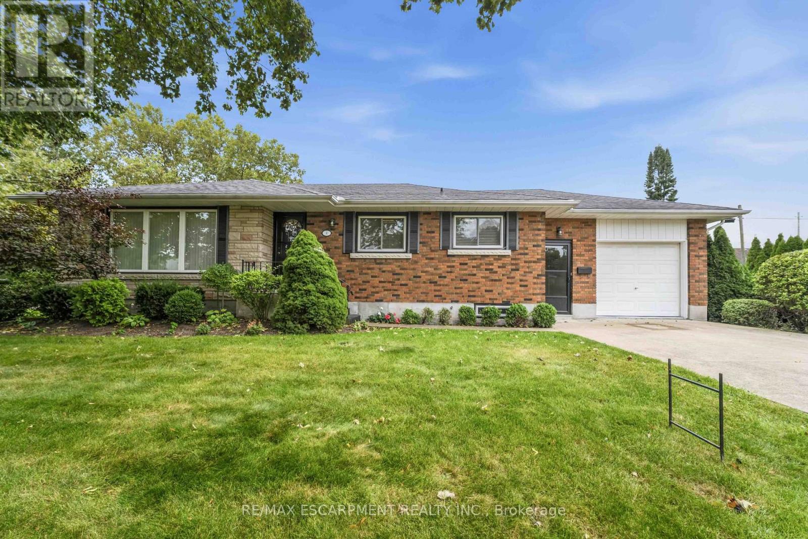 4 Regina Avenue Property Photo 2