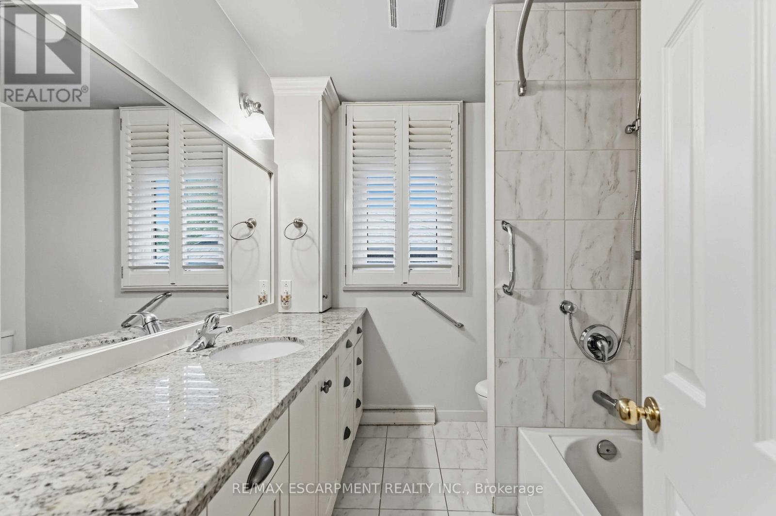 4 Regina Avenue Property Photo 18
