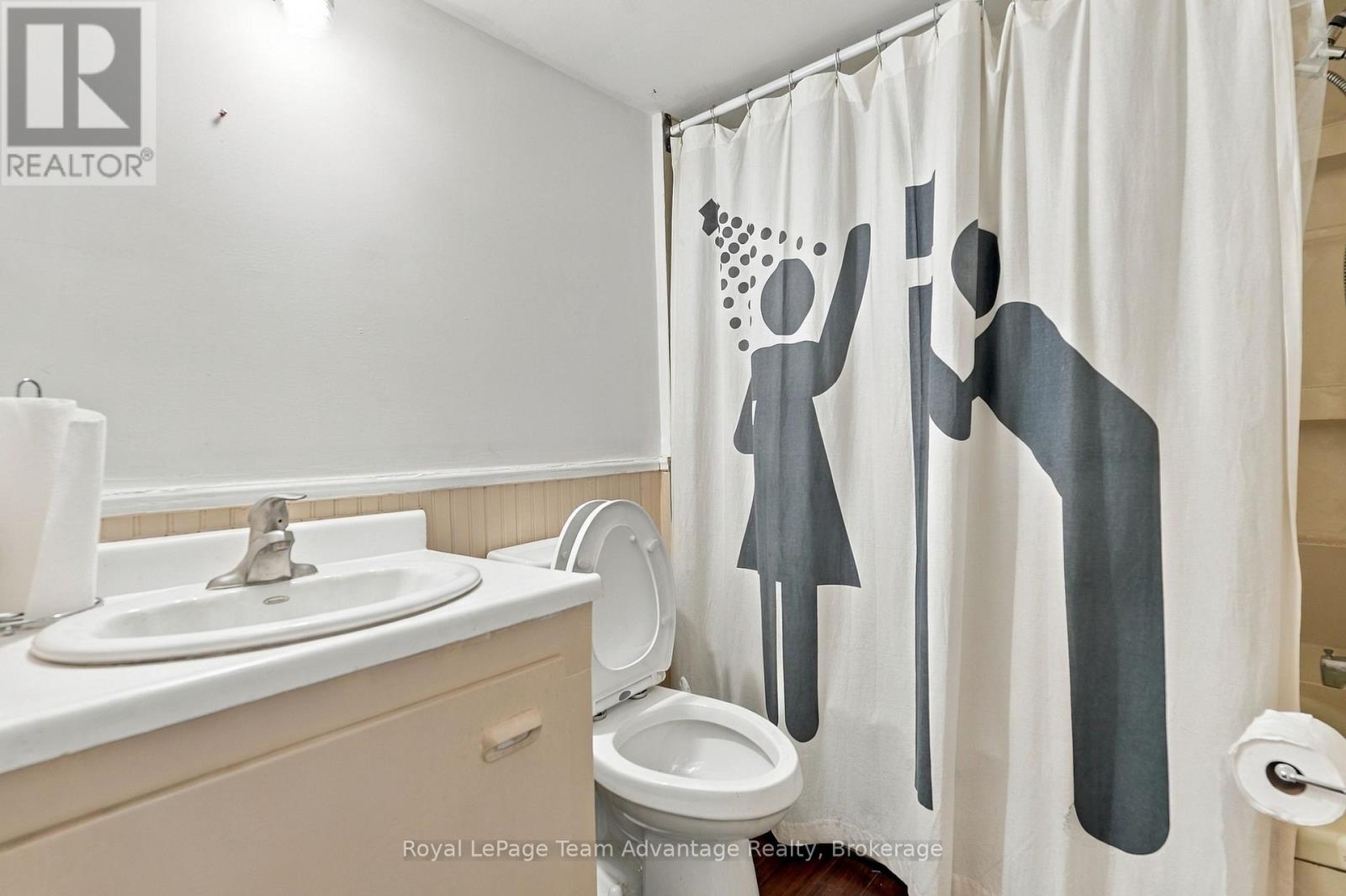 55 Highland Crescent Property Photo 8