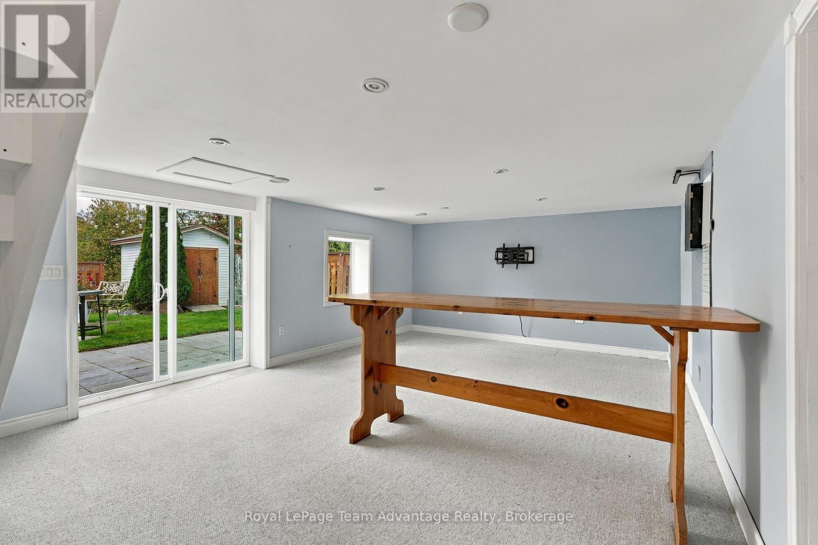 55 Highland Crescent Property Photo 9