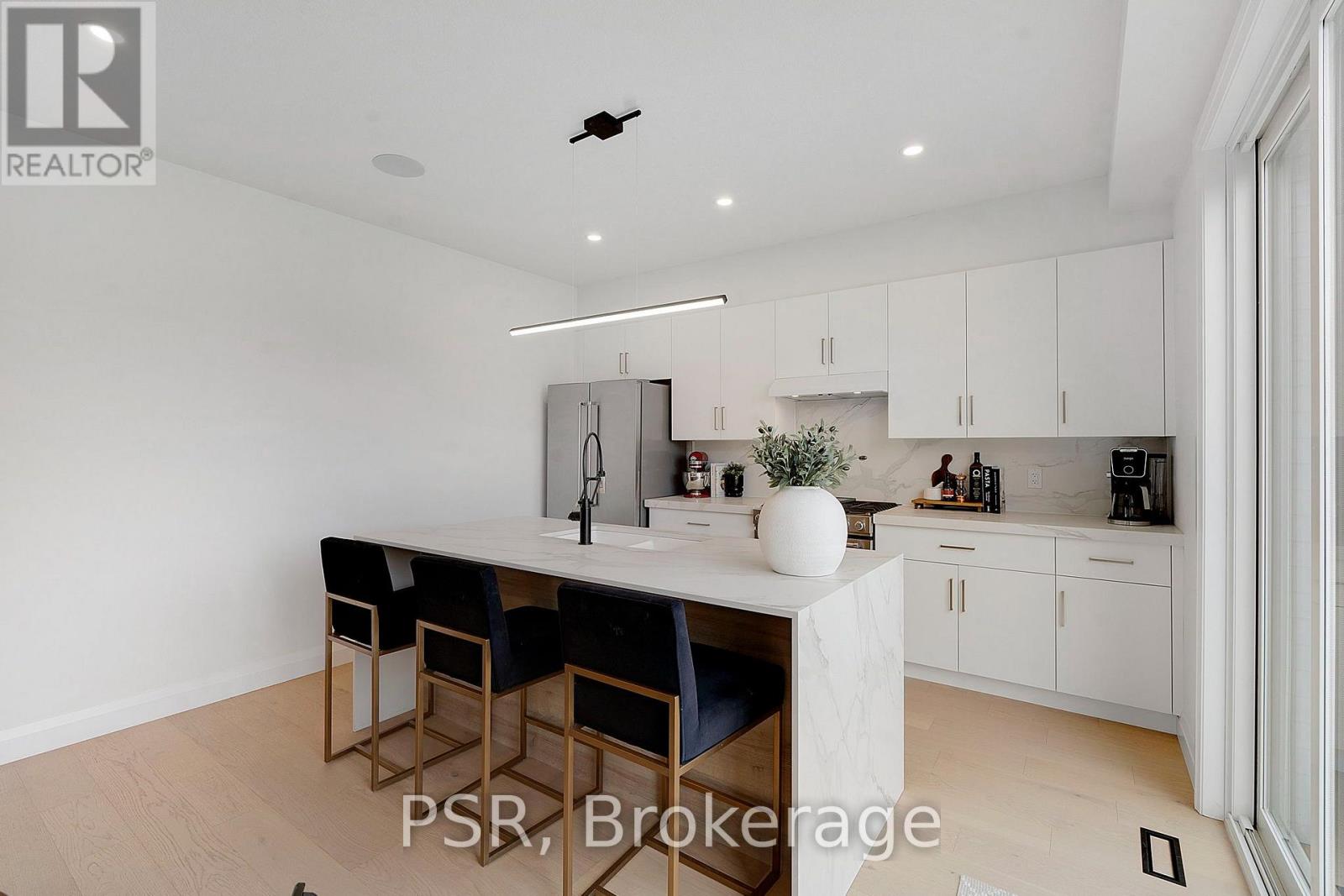 50 Heron Point Lane Property Photo 10