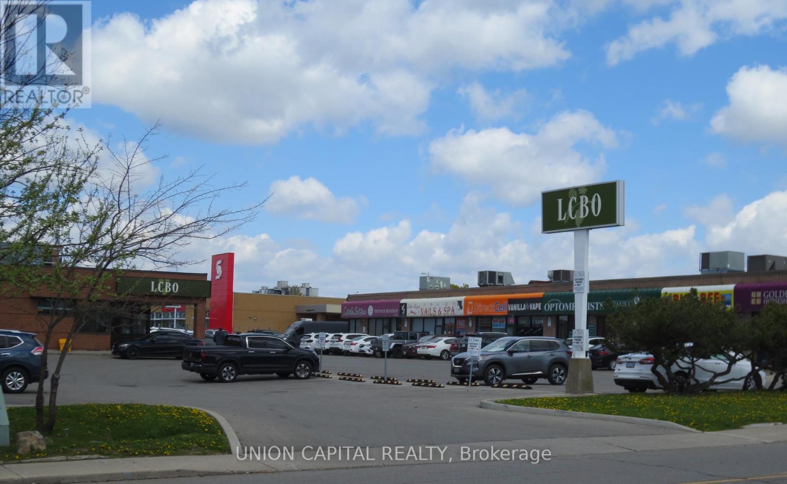 1c - 66 Mall Road Property Photo 6