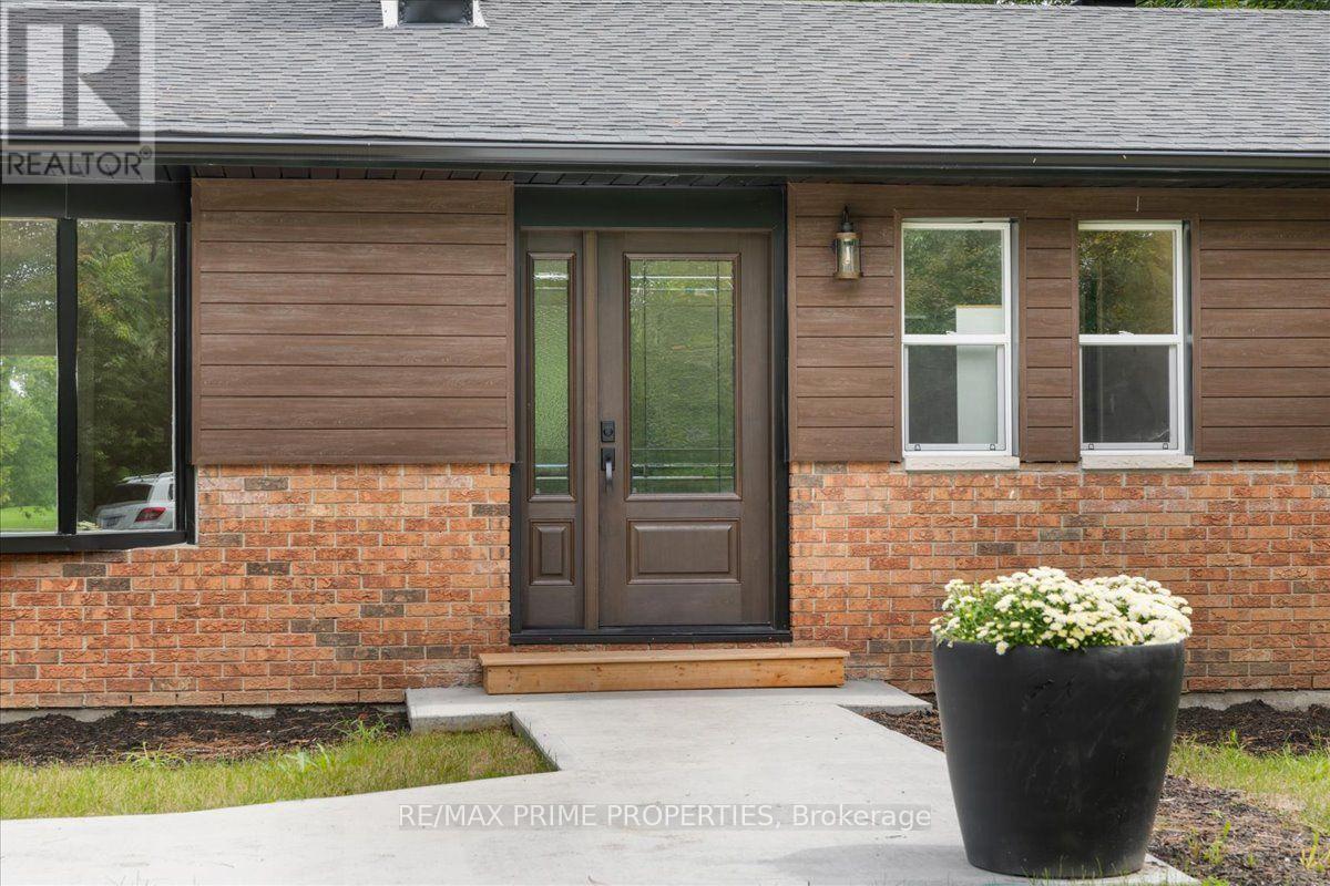 6636 Marina Drive Property Photo 2