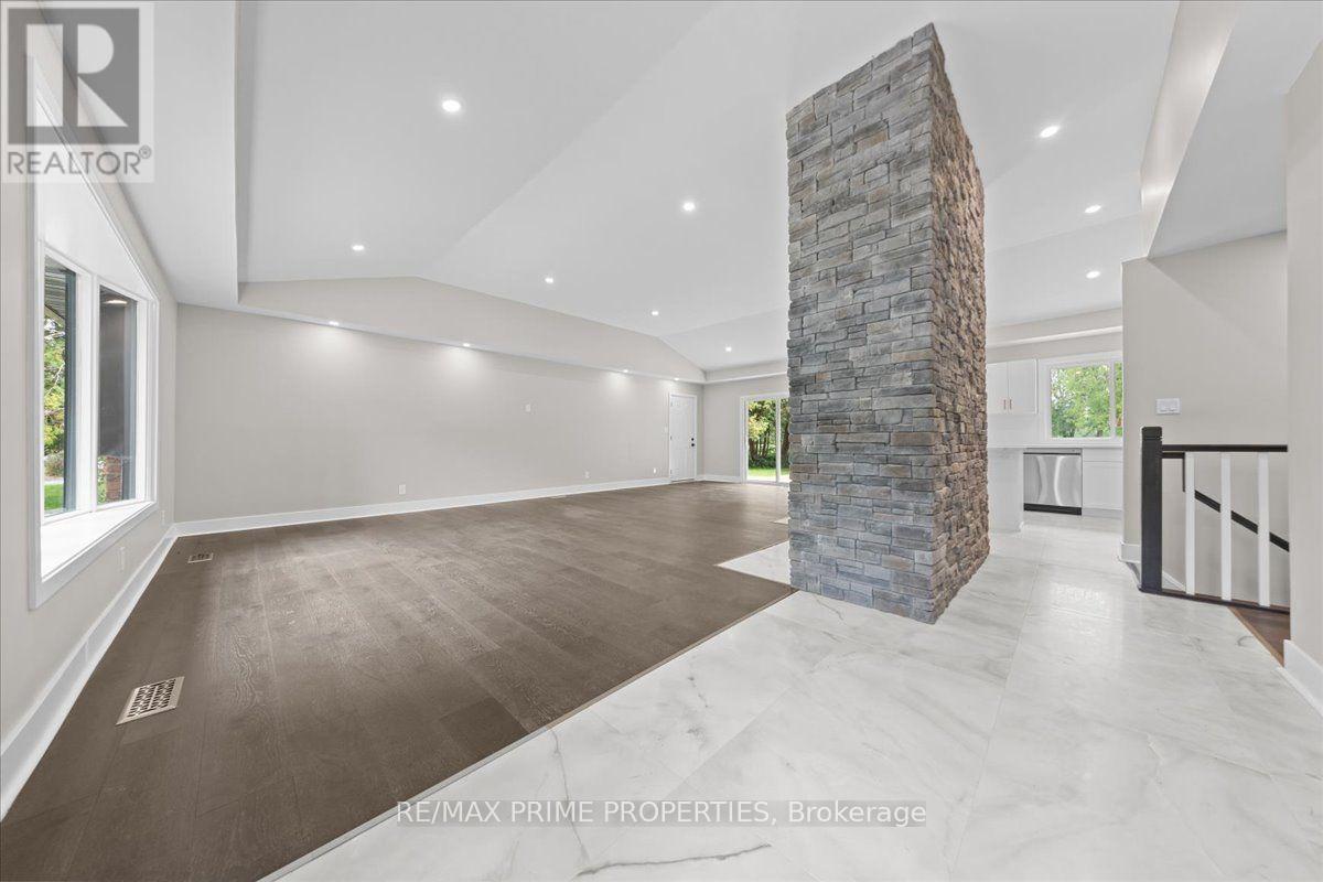 6636 Marina Drive Property Photo 3