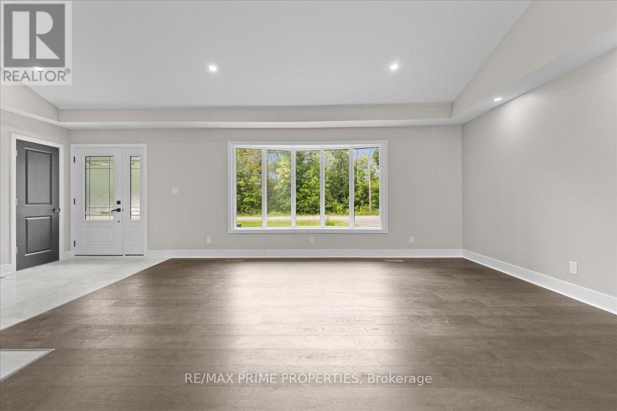 6636 Marina Drive Property Photo 6