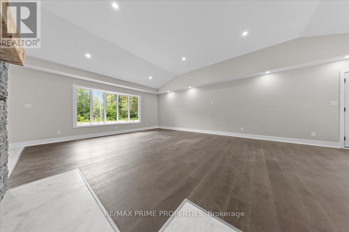 6636 Marina Drive Property Photo 7