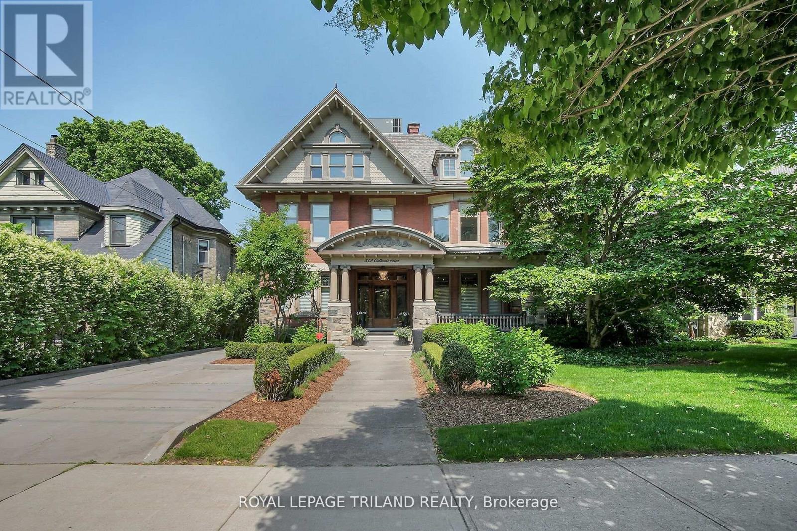 512 COLBORNE STREET Property Photo 1